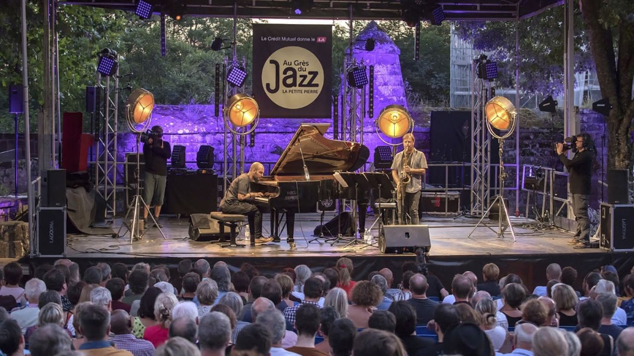 You are currently viewing Le festival de jazz de la Petite Pierre : Le rendez-vous musical incontournable de l’été
